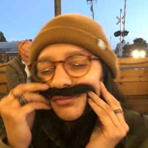 Meet your Posher, Mikaela